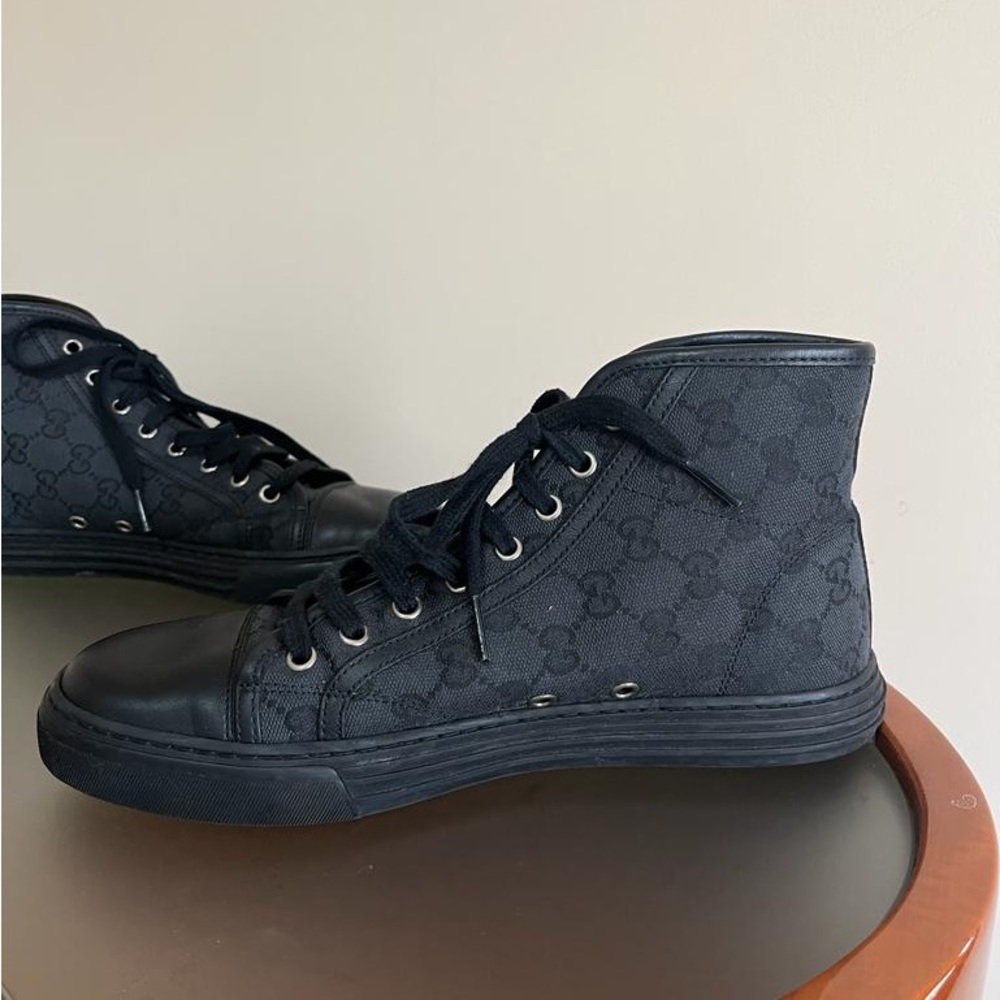 Gucci - Picture 2 of 4